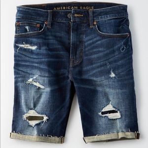 AE MENS SIZE 26 Shorts